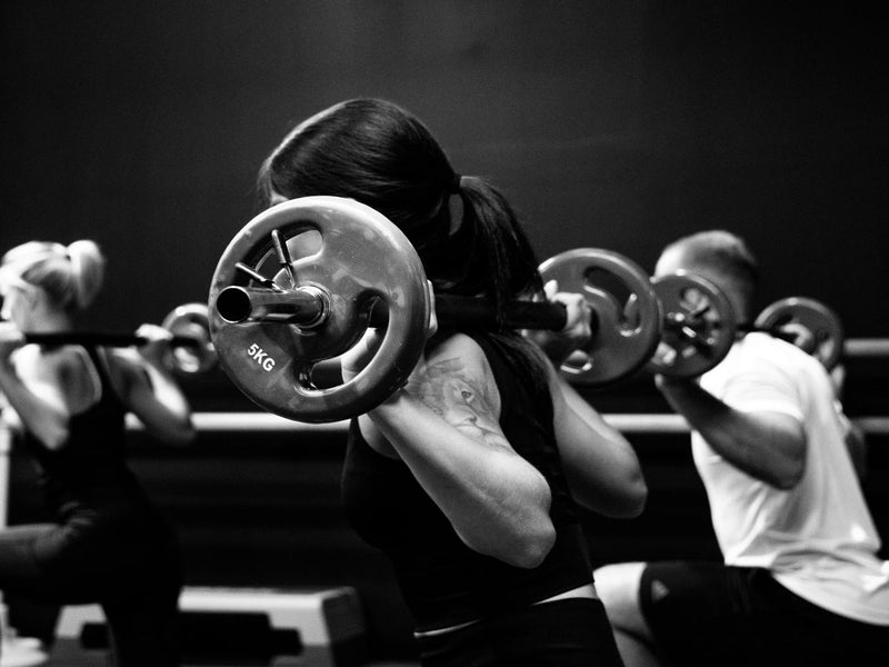 Kein Pump ohne Grundübungen: Krafttraining für noch mehr Power